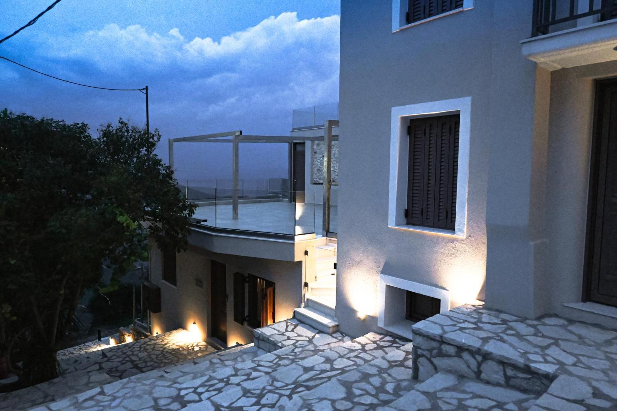 Komody Delphi Exterior foto